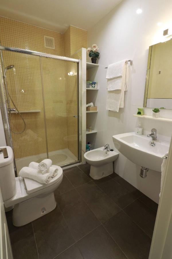 Apartamento Cristo De Burgos - Kainga Homes Sevilla Bagian luar foto